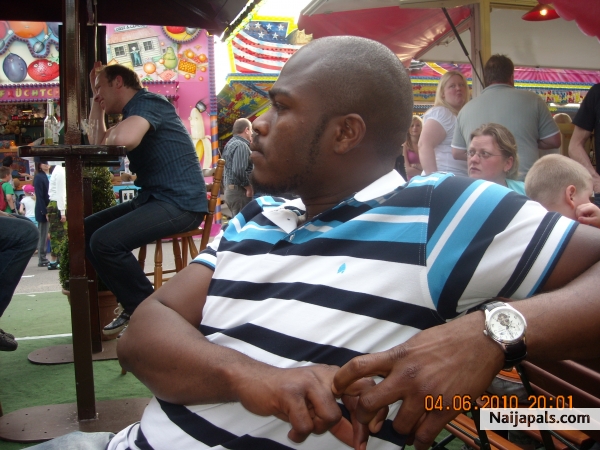 Just want to listen to nice naija music.... nfing more.. - click for next photo