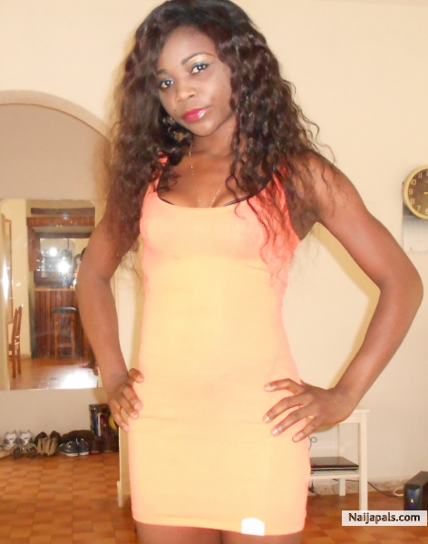 mee - click for next photo