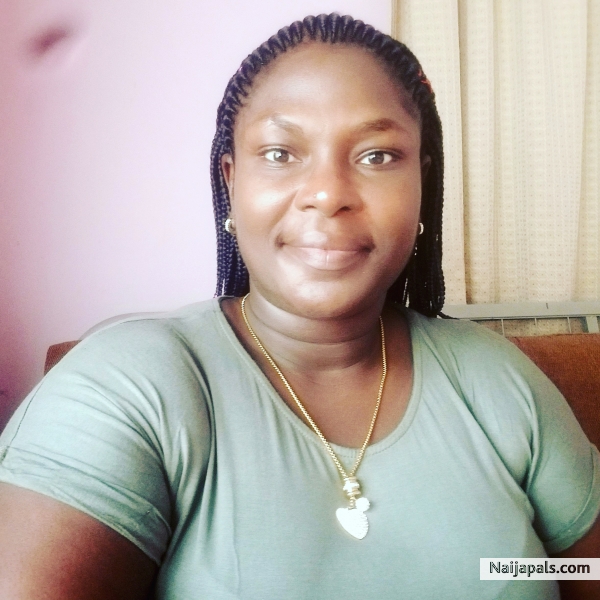 Smile doesn' t cost a thing.🥰😘 - click for next photo