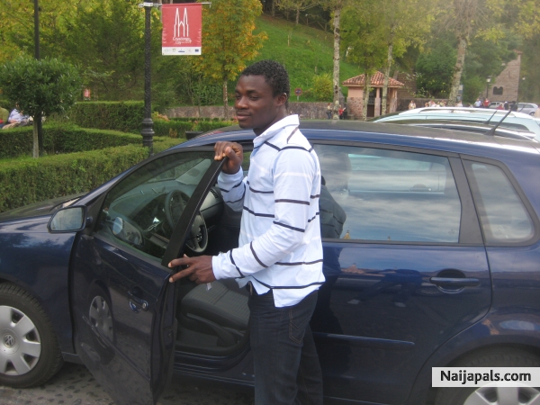 - click for next photo