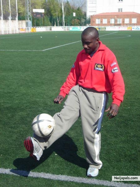 footbeller - click for next photo