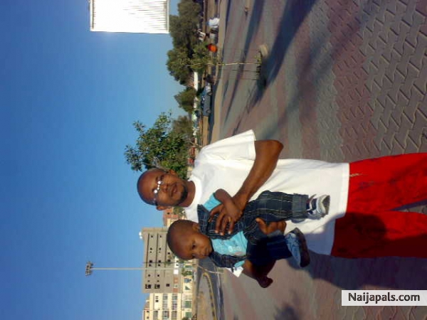  - click for next photo