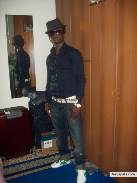  - click for next photo