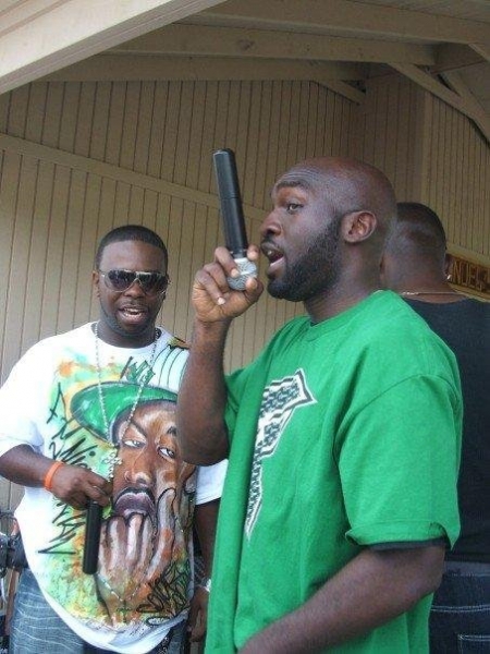 Im also good on the mic - click for next photo