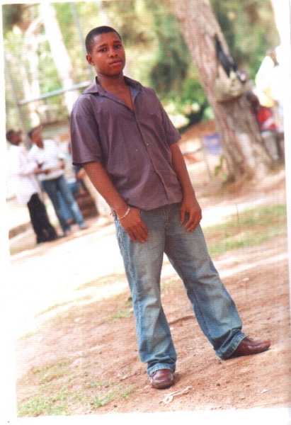 - click for next photo