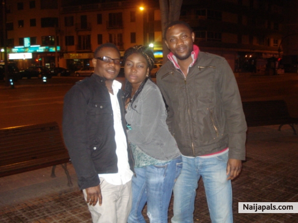  - click for next photo