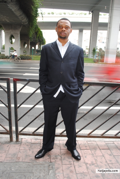 Gentleman looking simple - click for next photo