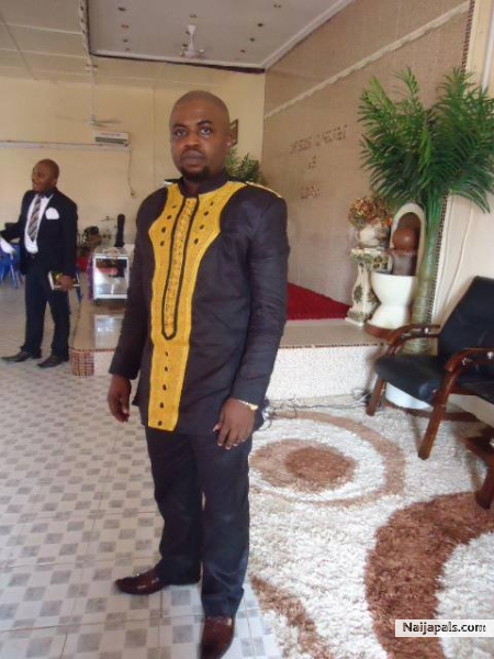 Stab with knife by Senegalese........... sorry bro RIP. - click for next photo