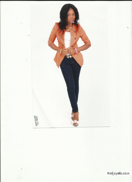 studio 200 - click for next photo
