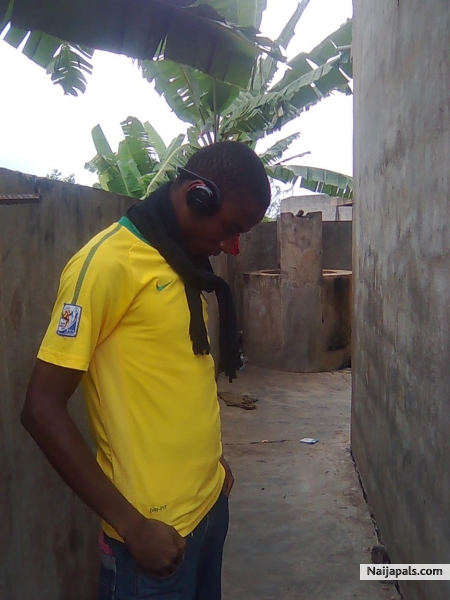onye petinho - click for next photo