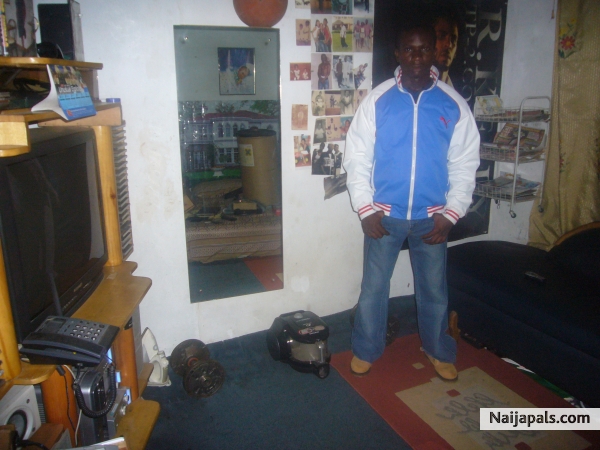  - click for next photo
