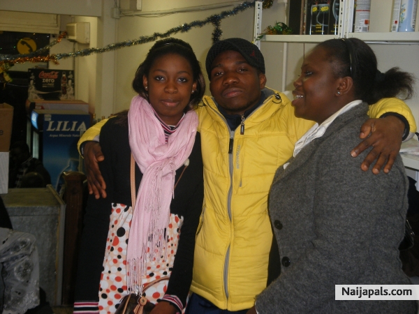 lola mi and Funmi - click for next photo