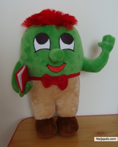 Hello .... do you like our first doll from Peasville Studios. It' s all about Peas. 20 dolls to collect. From The Tiny Town Of Peasville. Shop Open. www.peasville.com I write Children' s Books and Pastapea is from my book ‘what is love’. Please remark. Thanks for joining me. One for the Pastors. - click for next photo