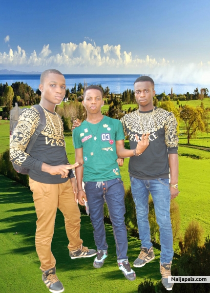 - click for next photo