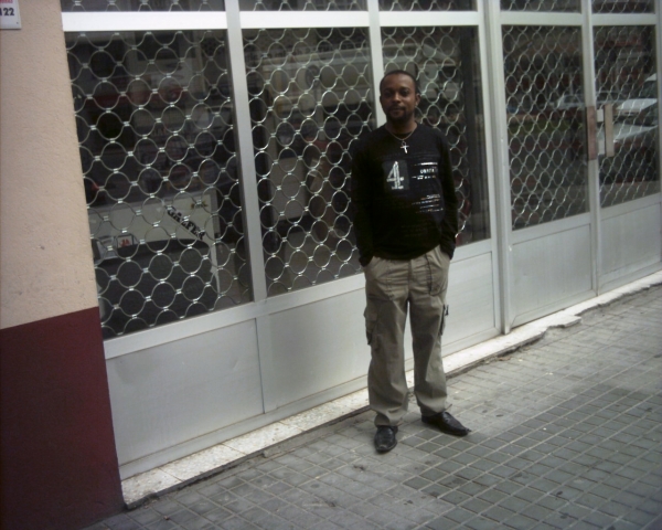  - click for next photo