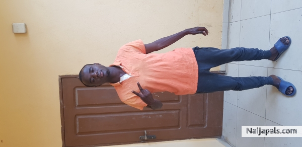money dey plenty for my pocket I just want make it Rain - click for next photo