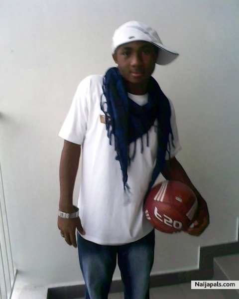  - click for next photo