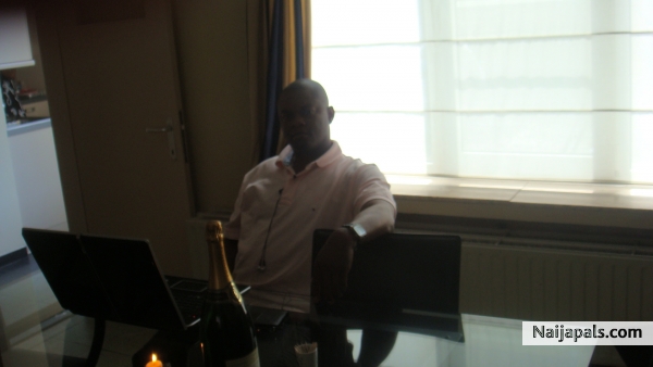  - click for next photo