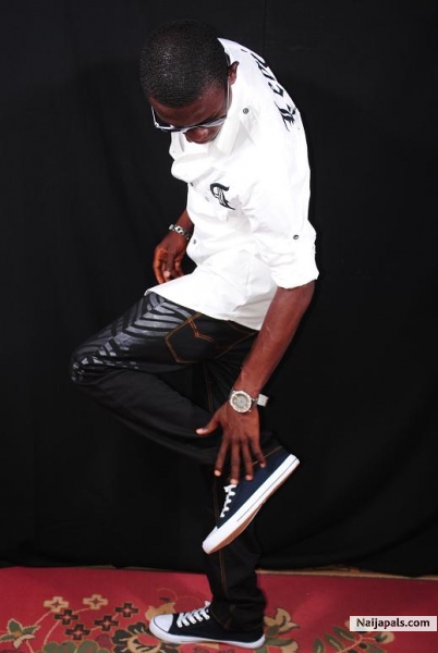 Dustin ma Shoez - click for next photo