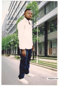  - click for next photo