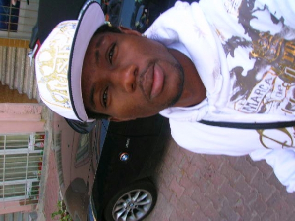  - click for next photo