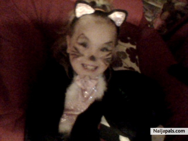 chloe dressed as cat halloween 2012 - click for next photo
