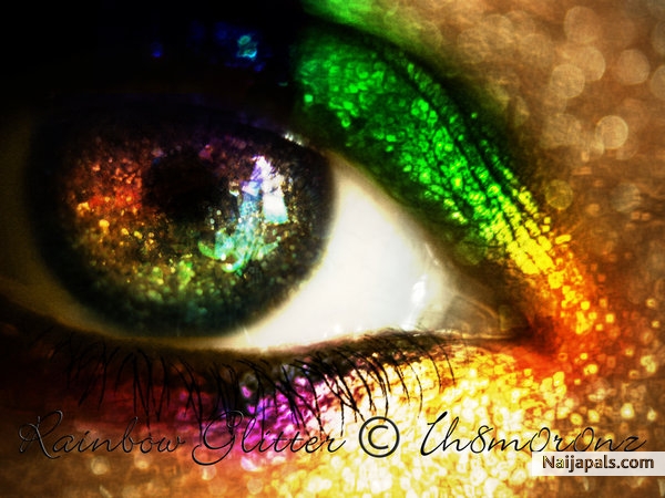 dont be scared.....its just an eye!! - click for next photo