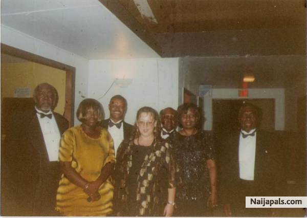 my mama with so many texas friends - click for next photo
