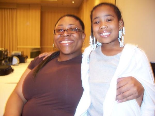 MY YOUNGER SIS AND NIECE - click for next photo