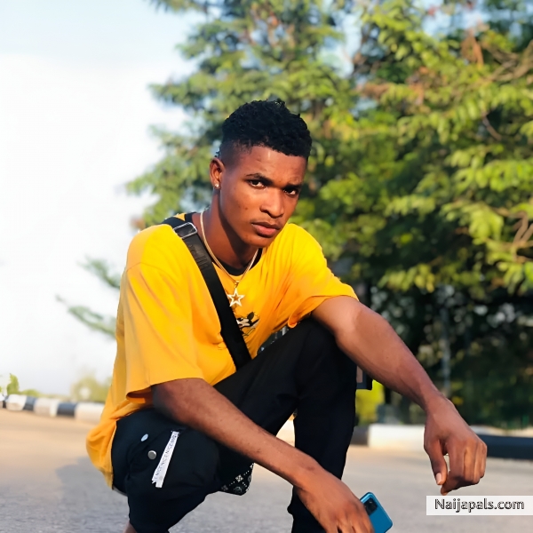You can connect with Skaibwoi on: Instagram/Facebook @Skaibwoi4ever Audiomack @Skaibwoi - click for next photo
