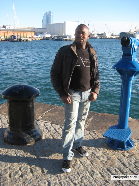  - click for next photo