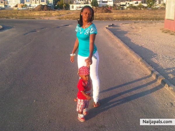  - click for next photo