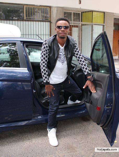 DDBOY - click for next photo