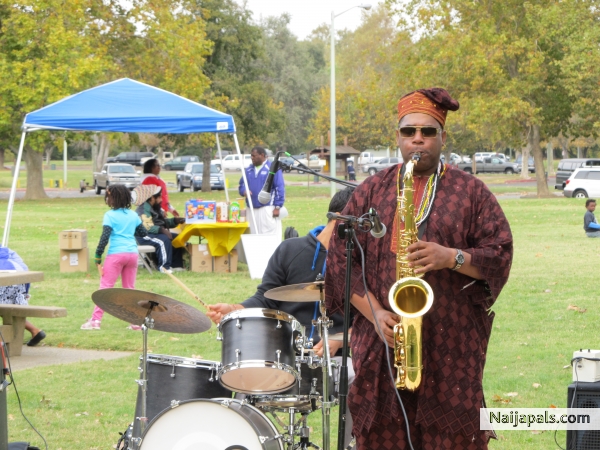 The Music Man - click for next photo