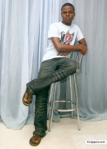  - click for next photo