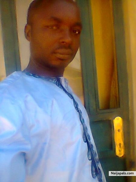 Ma humble self - click for next photo