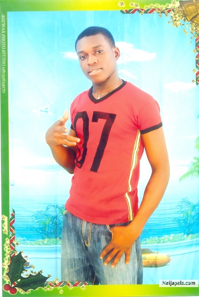 - click for next photo
