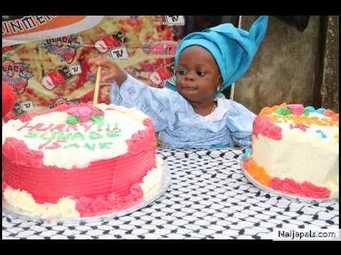 omo olojo ibi - click for next photo