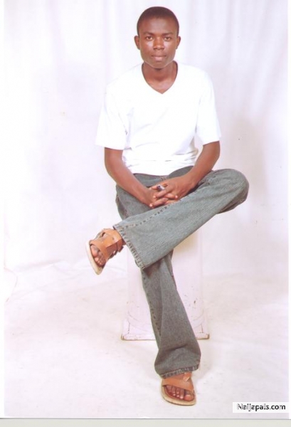 d whole word is enclose wth love - click for next photo