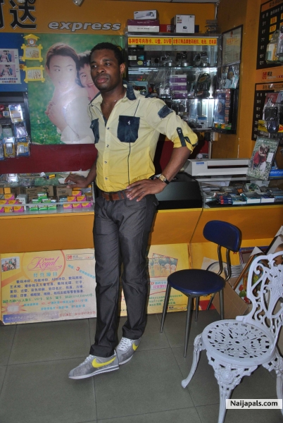 - click for next photo
