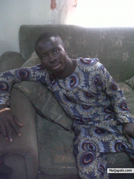 dat is me, a man of his self doing things as God said...... - click for next photo