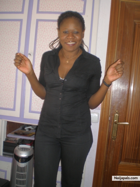 dat,s me - click for next photo
