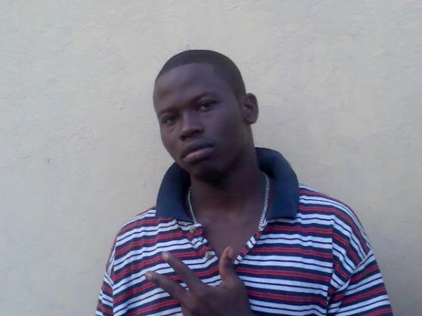  - click for next photo
