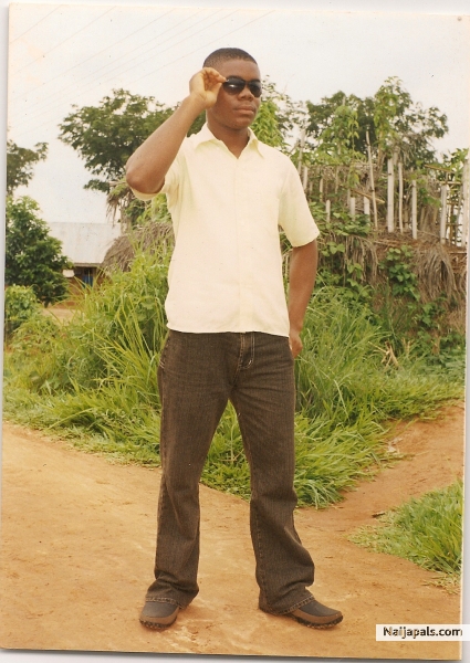  - click for next photo