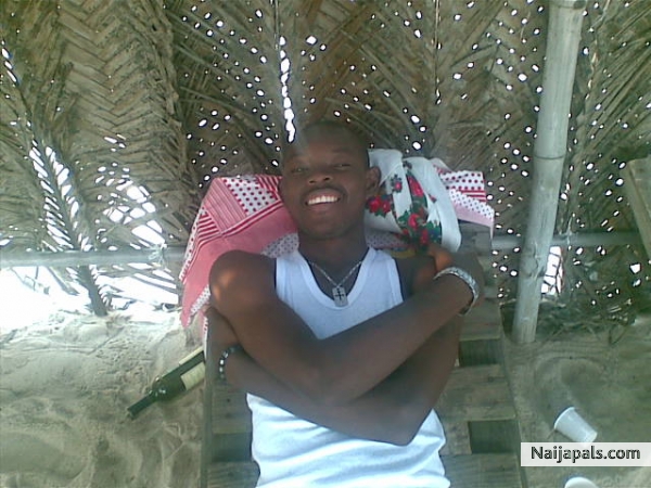  - click for next photo