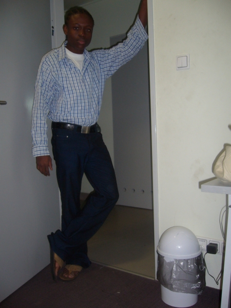  - click for next photo