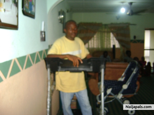 warri - click for next photo