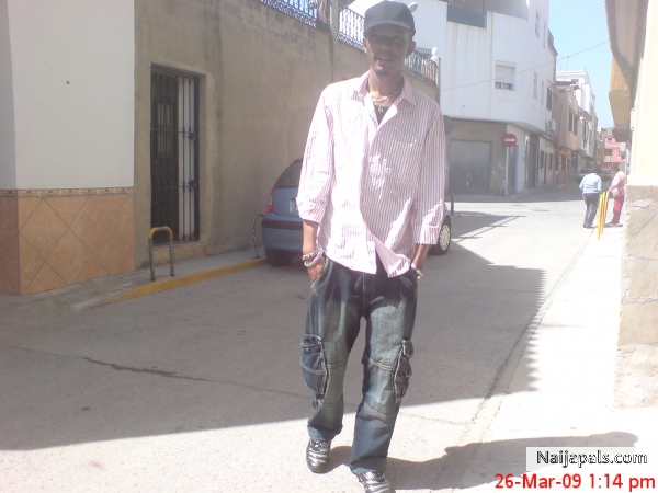  - click for next photo