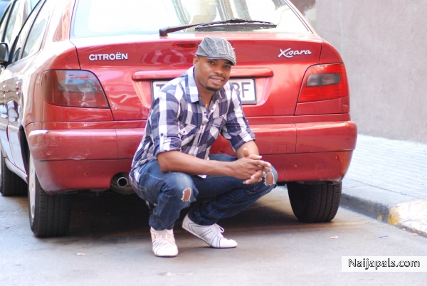  - click for next photo
