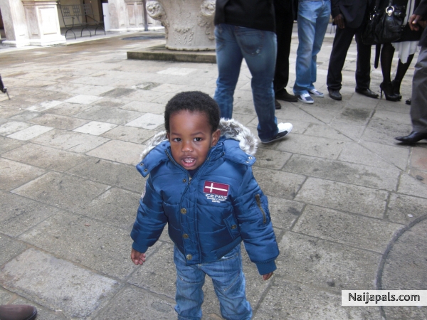  - click for next photo